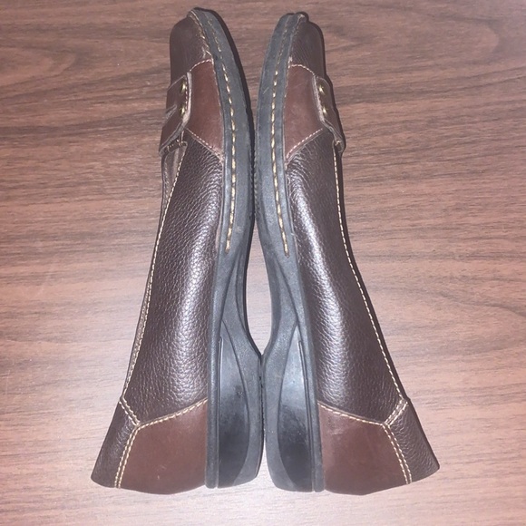 2 for $40 Clarks Collection Women’s Size 7 Shoes Brown Leather Slip On Loafer - Picture 4 of 13